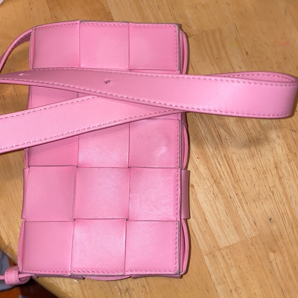 Authentic BOTTEGA VENETA Small Intrecciato Leather Cassette Crossbody Bag - Picture 11 of 16